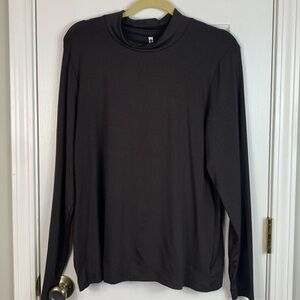 NWT Leo & Nicole brown long sleeved mock turtleneck top size XL. 95% modal.